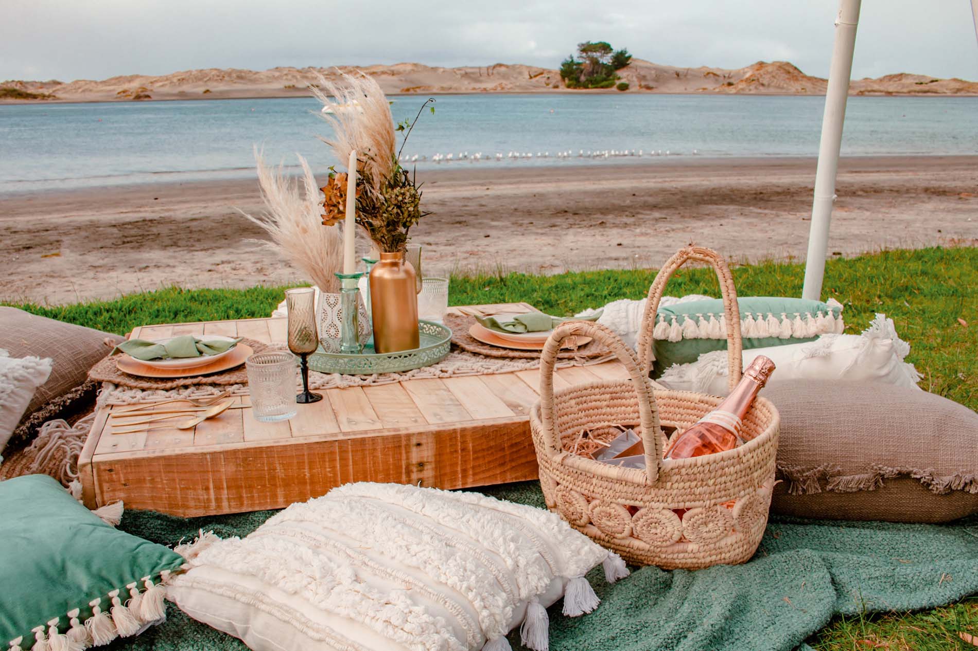 event stylist kaipara
